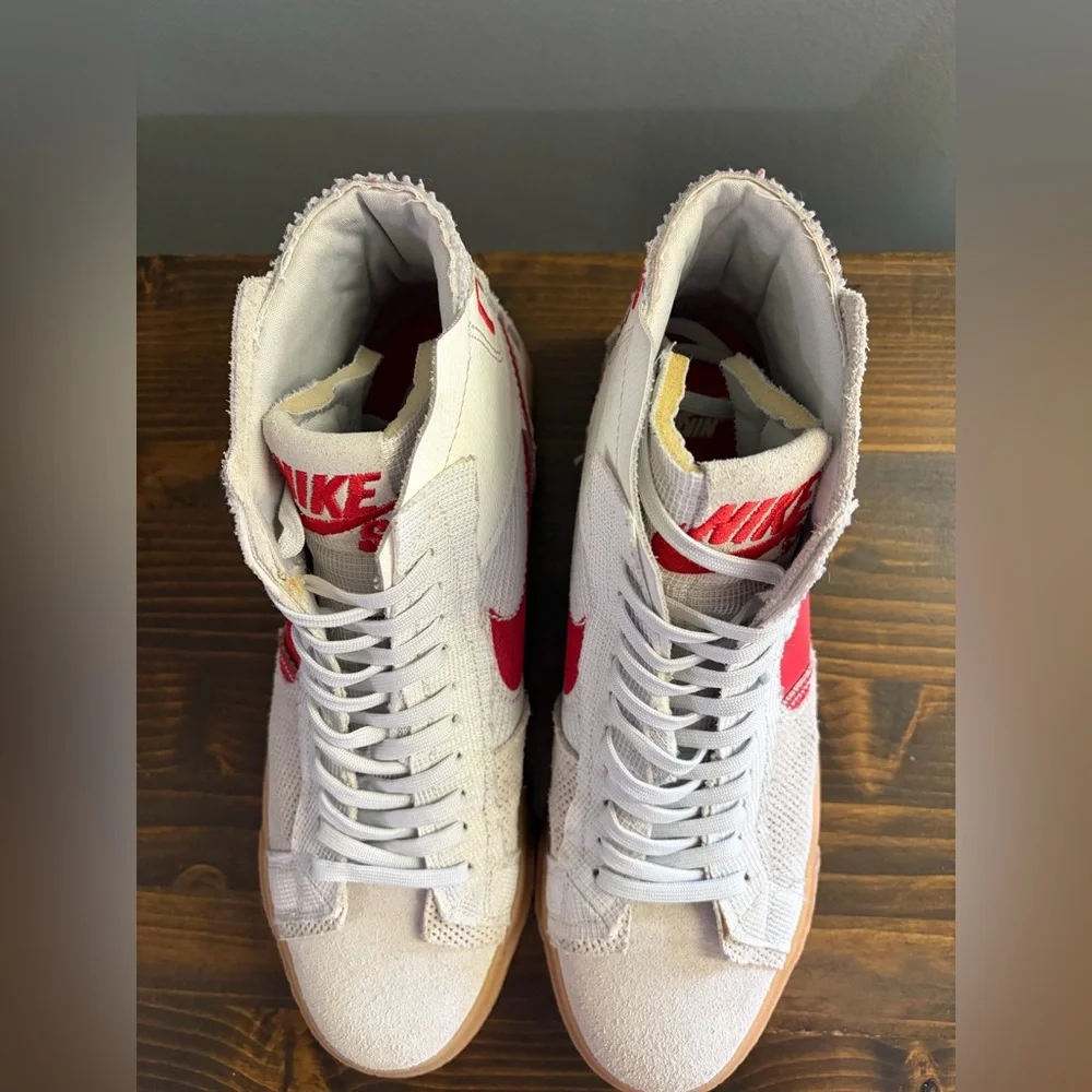 Nike SB Zoom Blazer Mid Premium Deconstructed Platinum University Red Gum Men 9